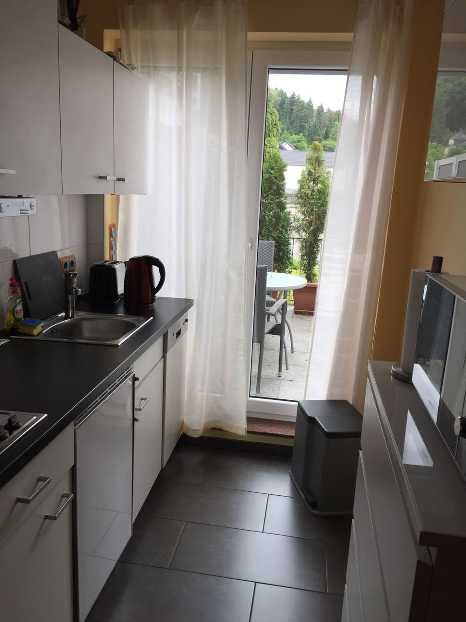 Business Studio (Sven, excl. 85 € cleaning fee) | Private kitchen | Highchair