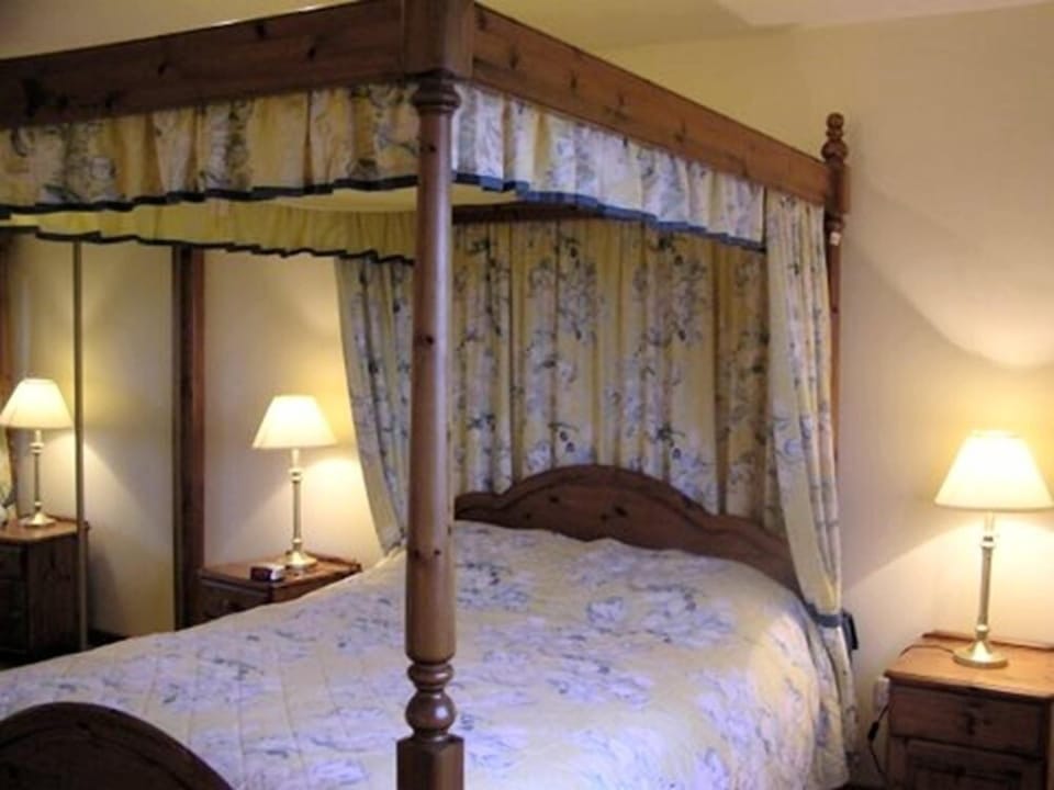 Double Room, Ensuite | Premium bedding, individually decorated, blackout drapes