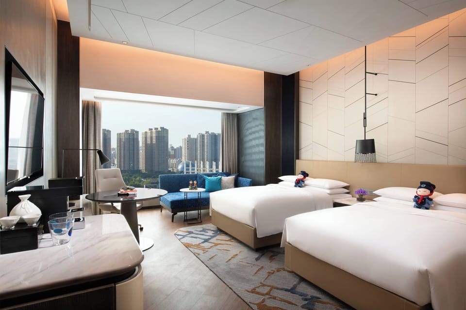 Club Double | Down comforters, in-room safe, desk, laptop workspace