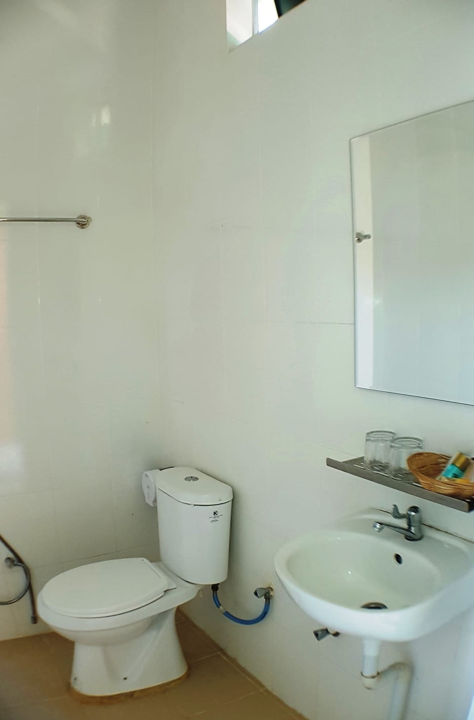 Shower, free toiletries, hair dryer, slippers