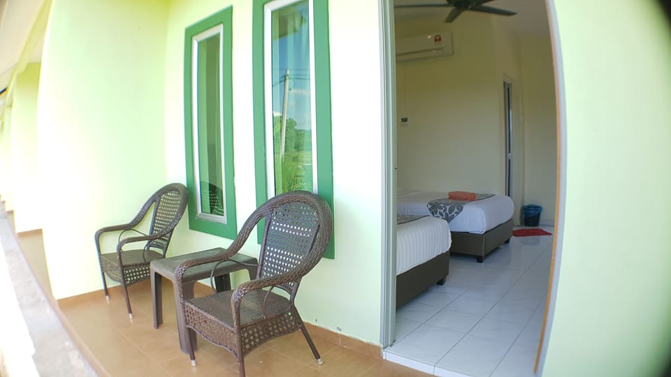 Deluxe Room | Terrace/patio