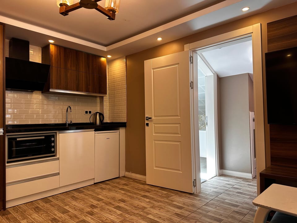 Family Suite | Premium bedding, in-room safe, blackout drapes, soundproofing