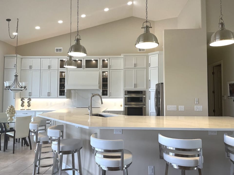 Eat In Kitchen