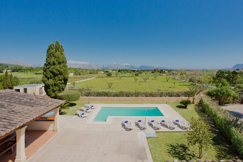 Spectacular views of the bay of Alcúdia from the terrace of the Villa