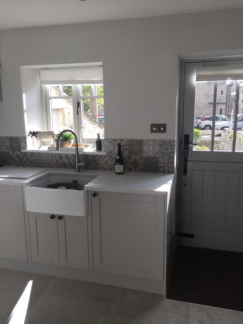 Light bright kitchen