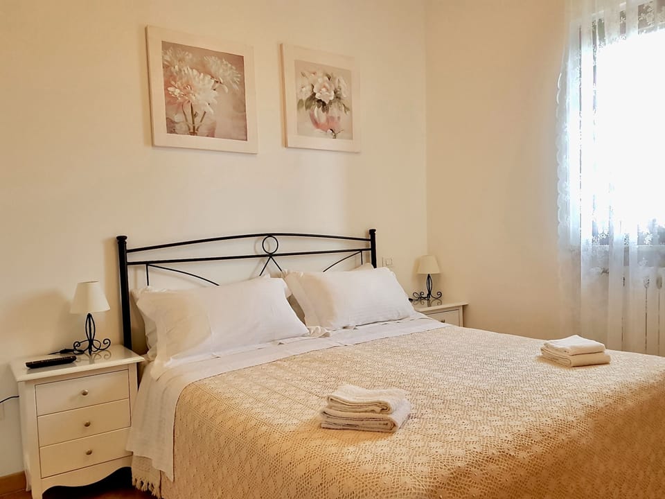 Traditional Double Room, Garden View | 1 bedroom, Frette Italian sheets, premium bedding, down comforters