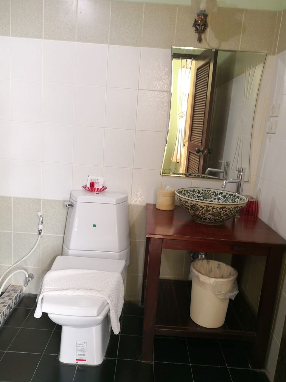 Standard Room | Bathroom | Shower, free toiletries, bathrobes