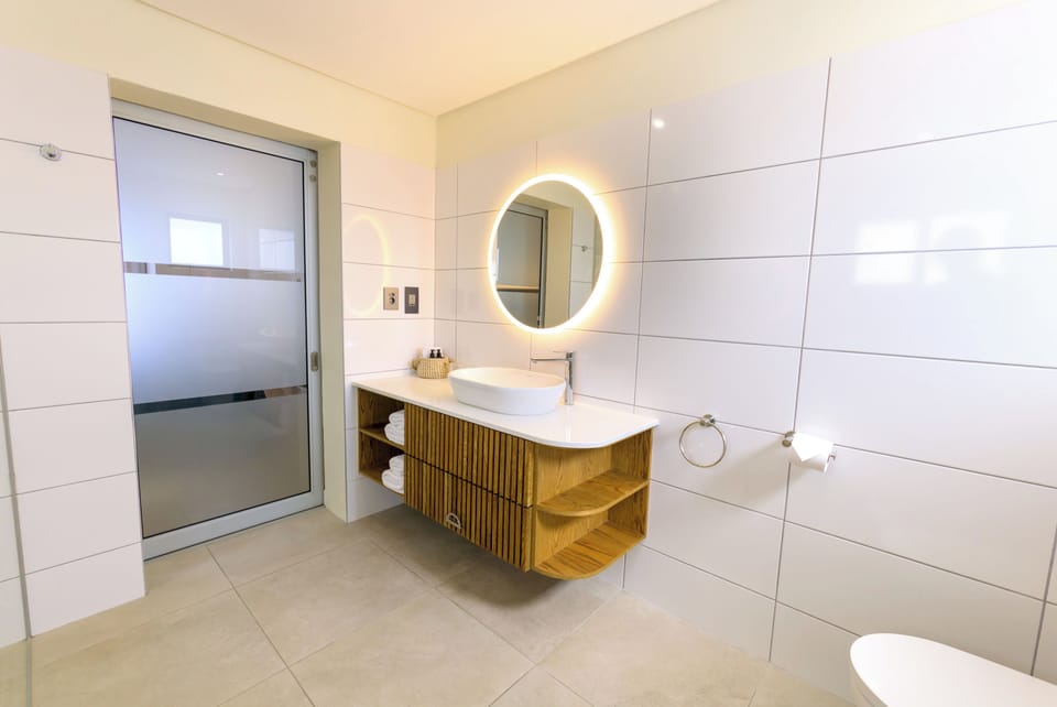 Comfort Twin Room ( or Triple Room) | Bathroom | Deep soaking tub, free toiletries, towels