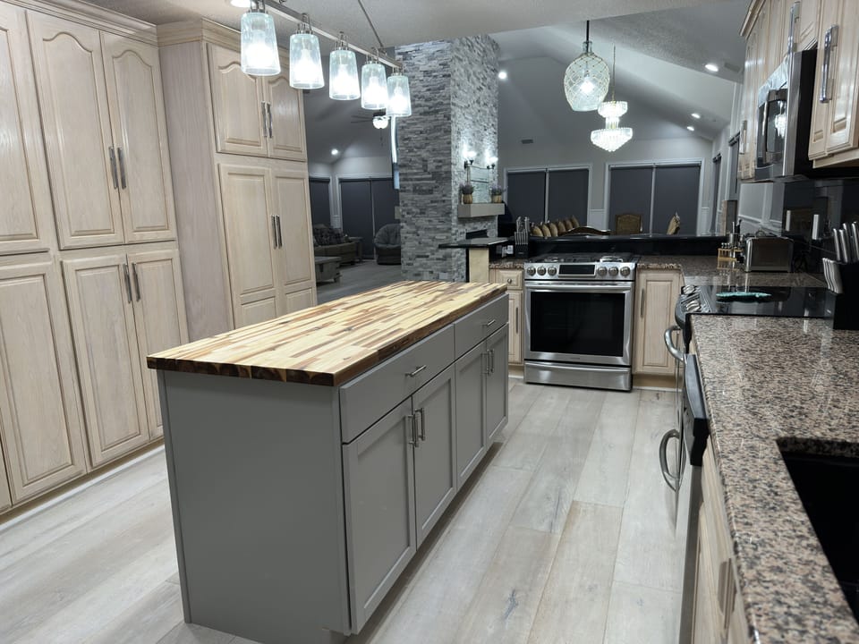3rd floor kitchen 2 dishwashers, 2 fridge/freezers, 2 stoves, pantry, spice rack