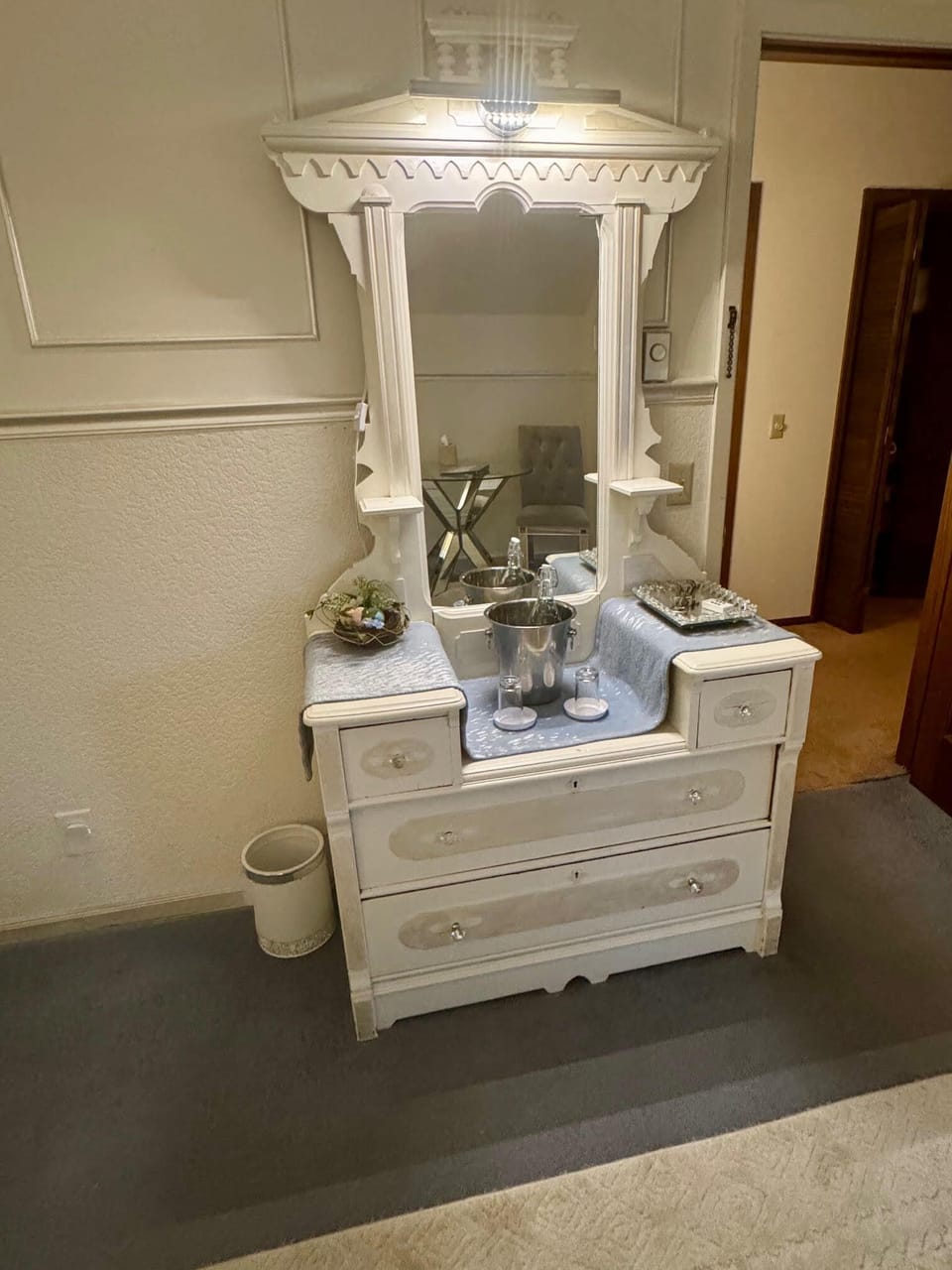 Honeymoon Suite, 1 King Bed, Fireplace, Courtyard View | Egyptian cotton sheets, premium bedding, pillowtop beds