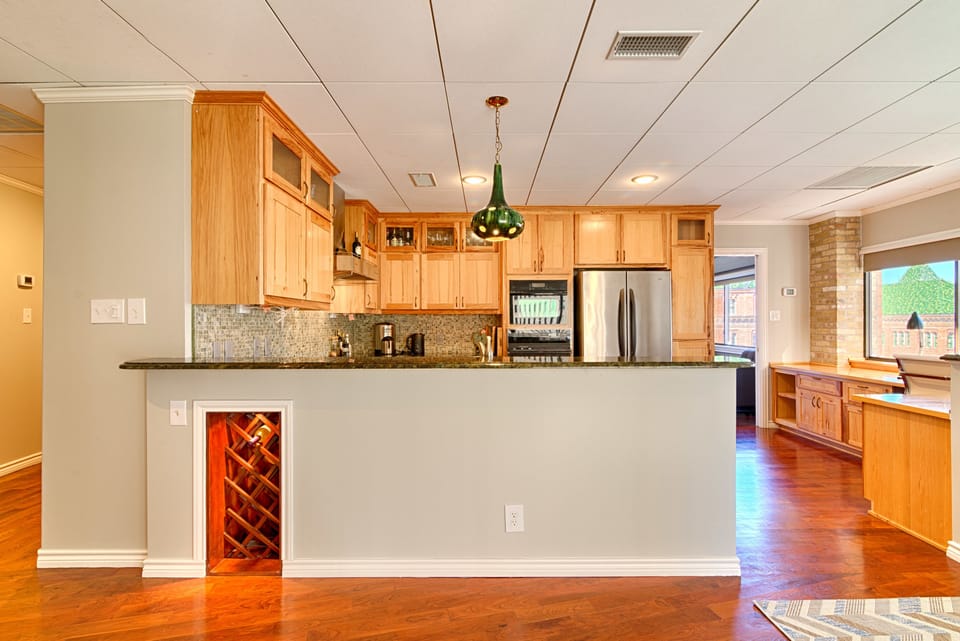 Apartment Suite | Private kitchen | Fridge, coffee/tea maker