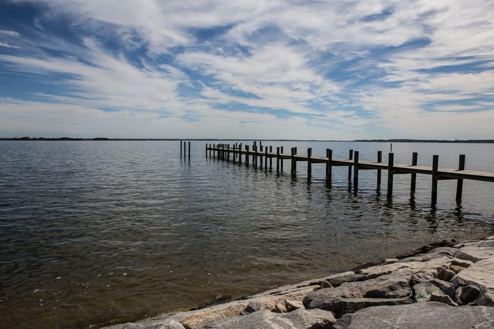 Pier for fishing and crabbing with 4'  mean depth for boating