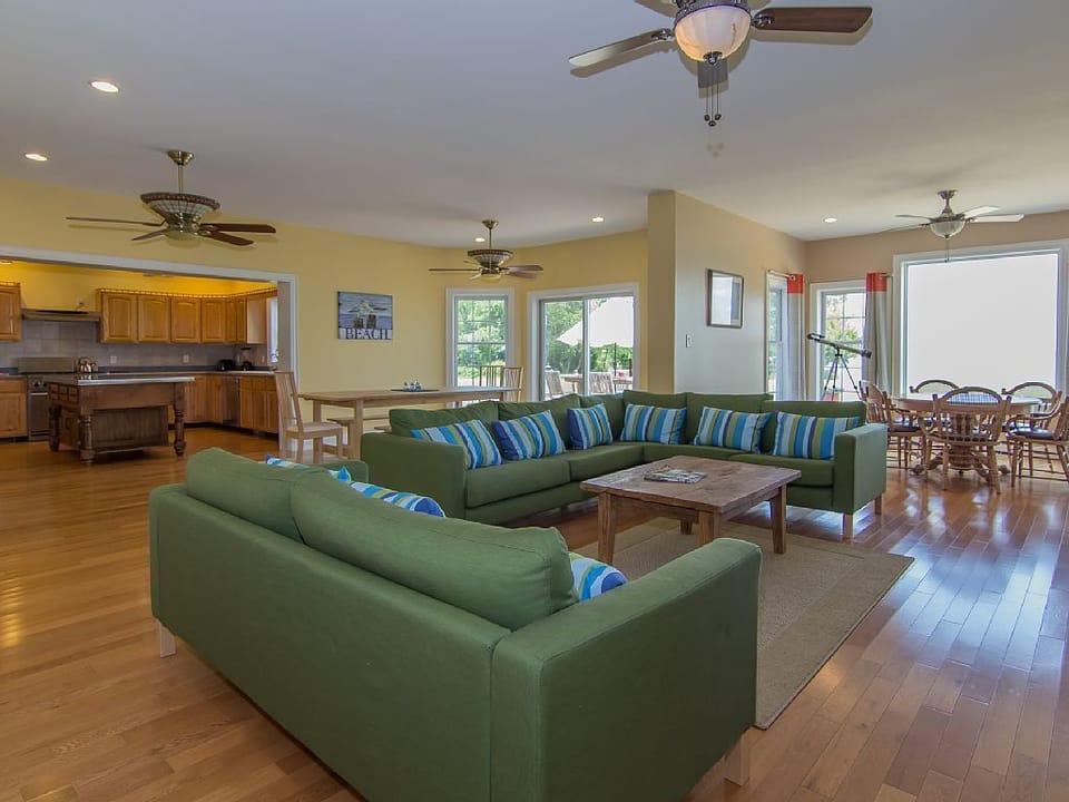 Sofa area with lots of leg room
