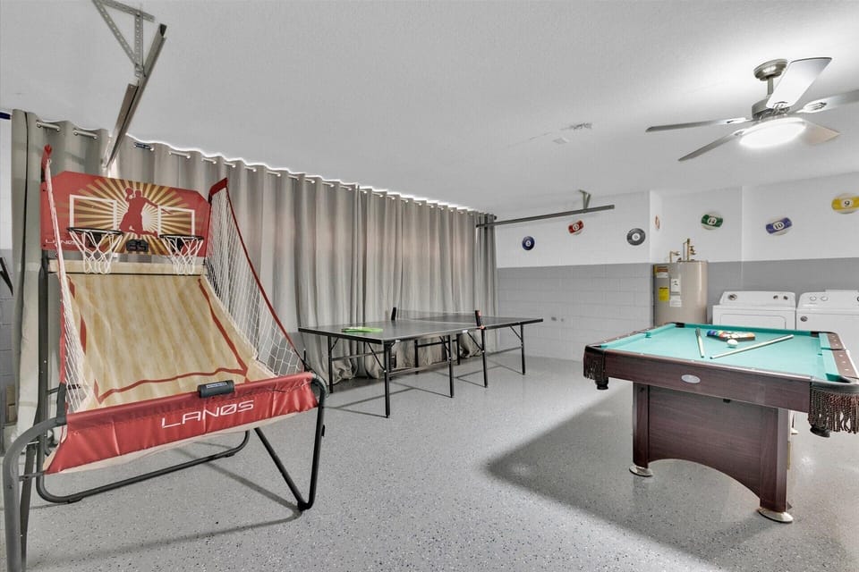 Game Room (Angle)