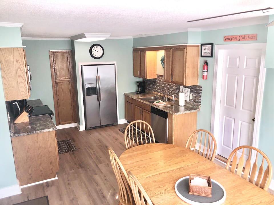 Fully stocked and newly updated kitchen April 2022