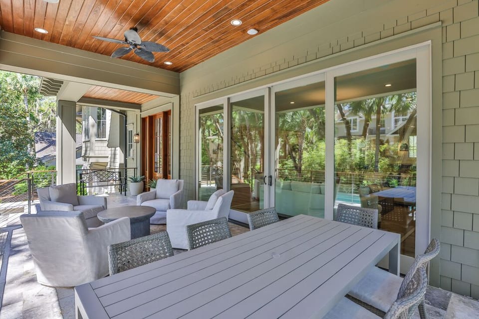 Outdoor dining table for 8 and lounge seating for 4.