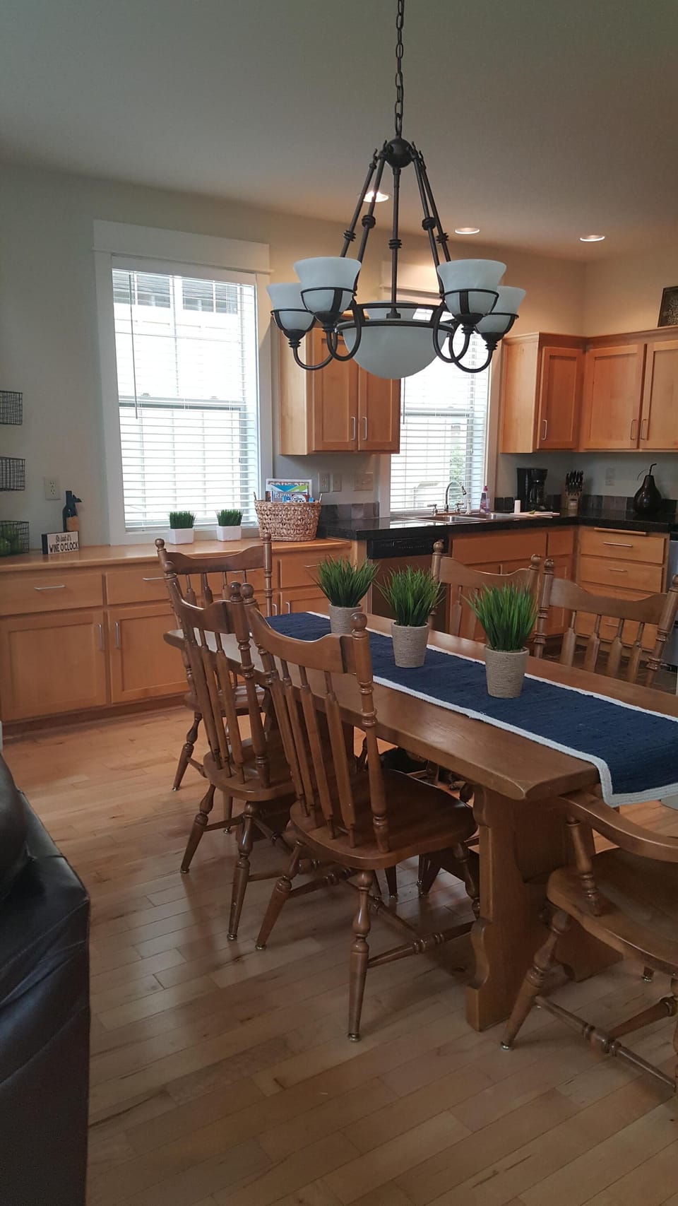 Dining/Kitchen 