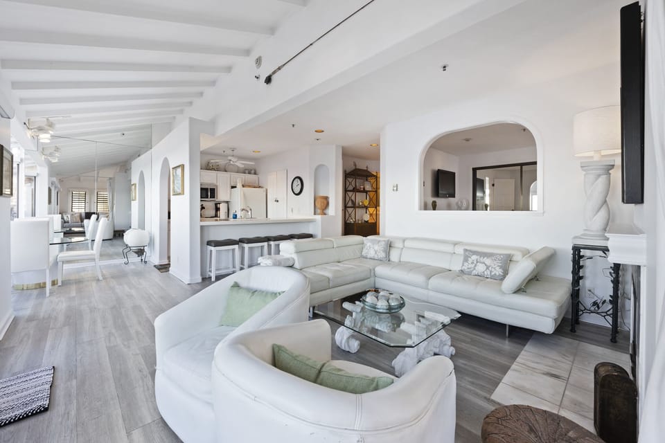 H242 - Living Space