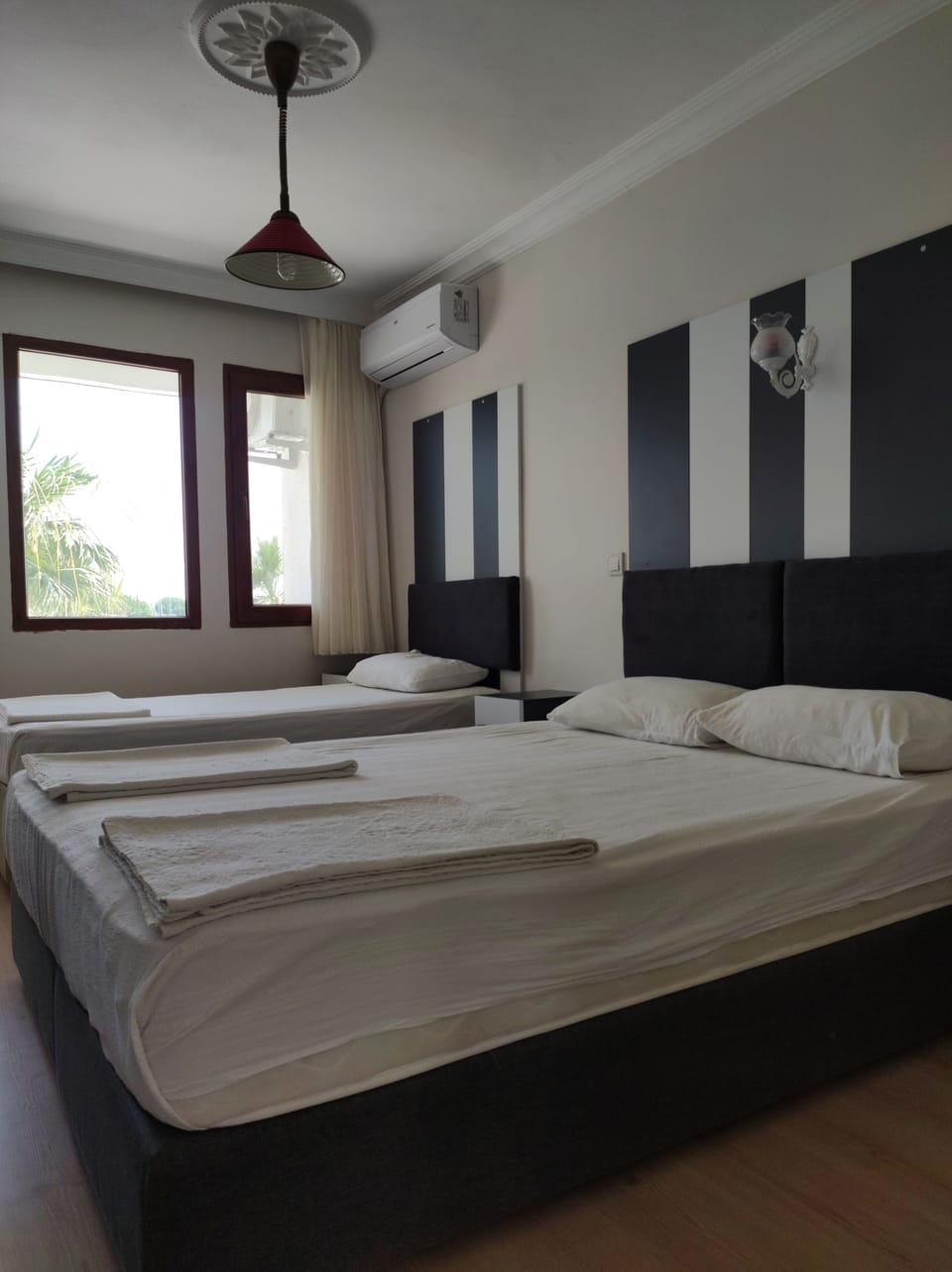 Standard Double or Twin Room, 1 Bedroom | Minibar, soundproofing, iron/ironing board, free WiFi