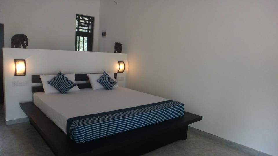 Deluxe Double Room, Multiple Beds, Non Smoking | Room amenity