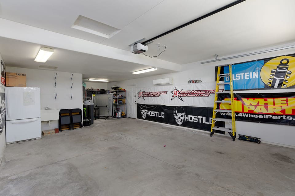 Boat deep garage