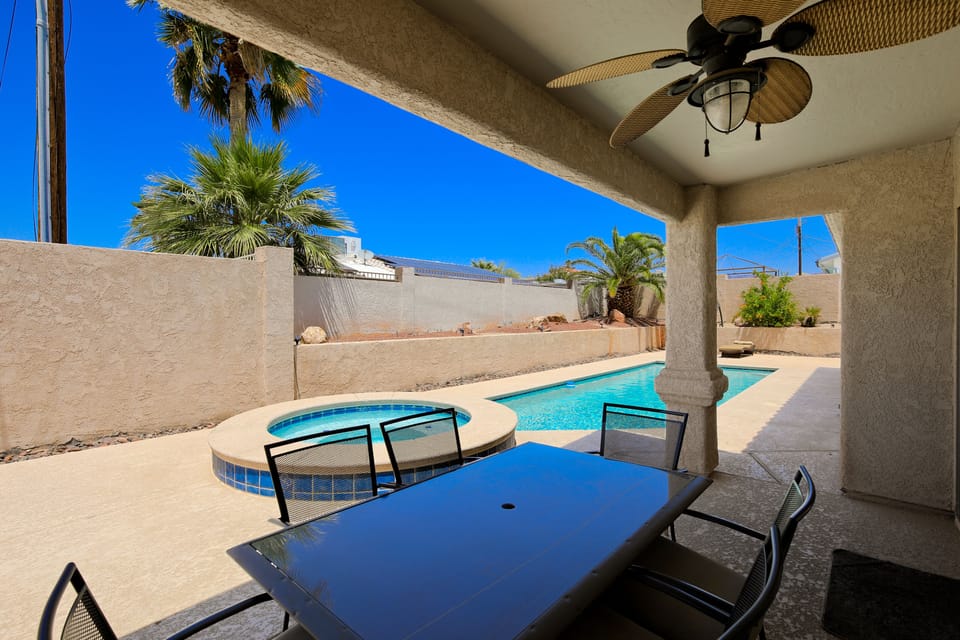 Outdoor patio table
