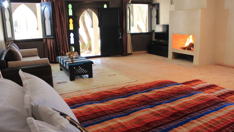 Deluxe Room, Multiple Beds, Accessible | Premium bedding, in-room safe, individually decorated, blackout drapes