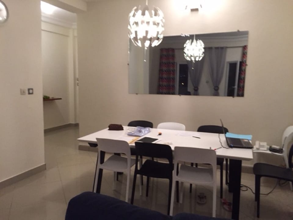 Comfort Double Room (Le Point Depart) | Dining