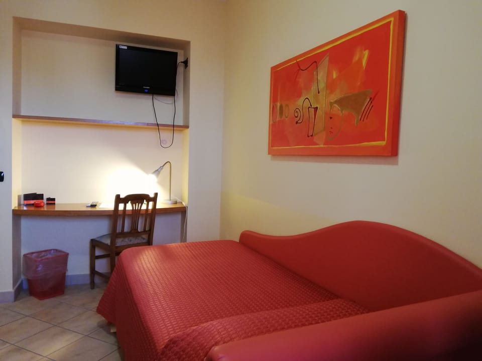 Family Room, 2 Bedrooms | Individually decorated, individually furnished, desk, blackout drapes