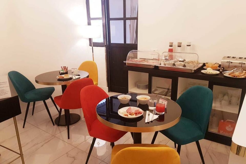 Daily continental breakfast for a fee