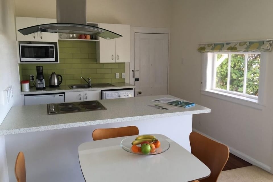 Dining Room Table andamp; Kitchen