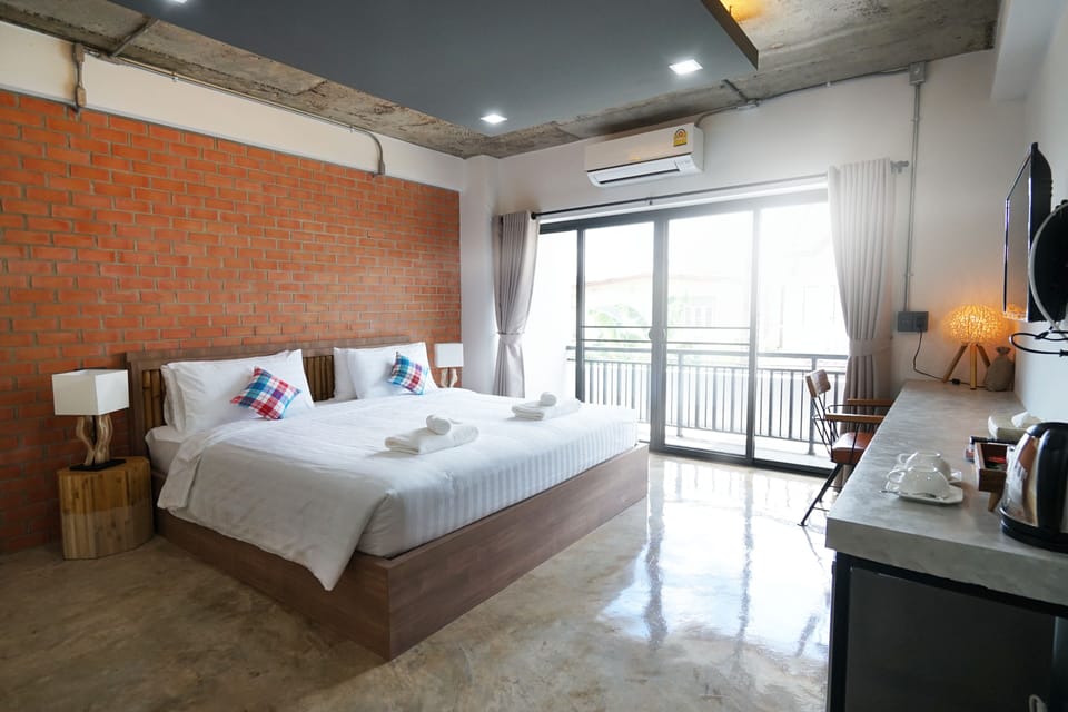 Standard Double Room | Blackout drapes, free WiFi, bed sheets