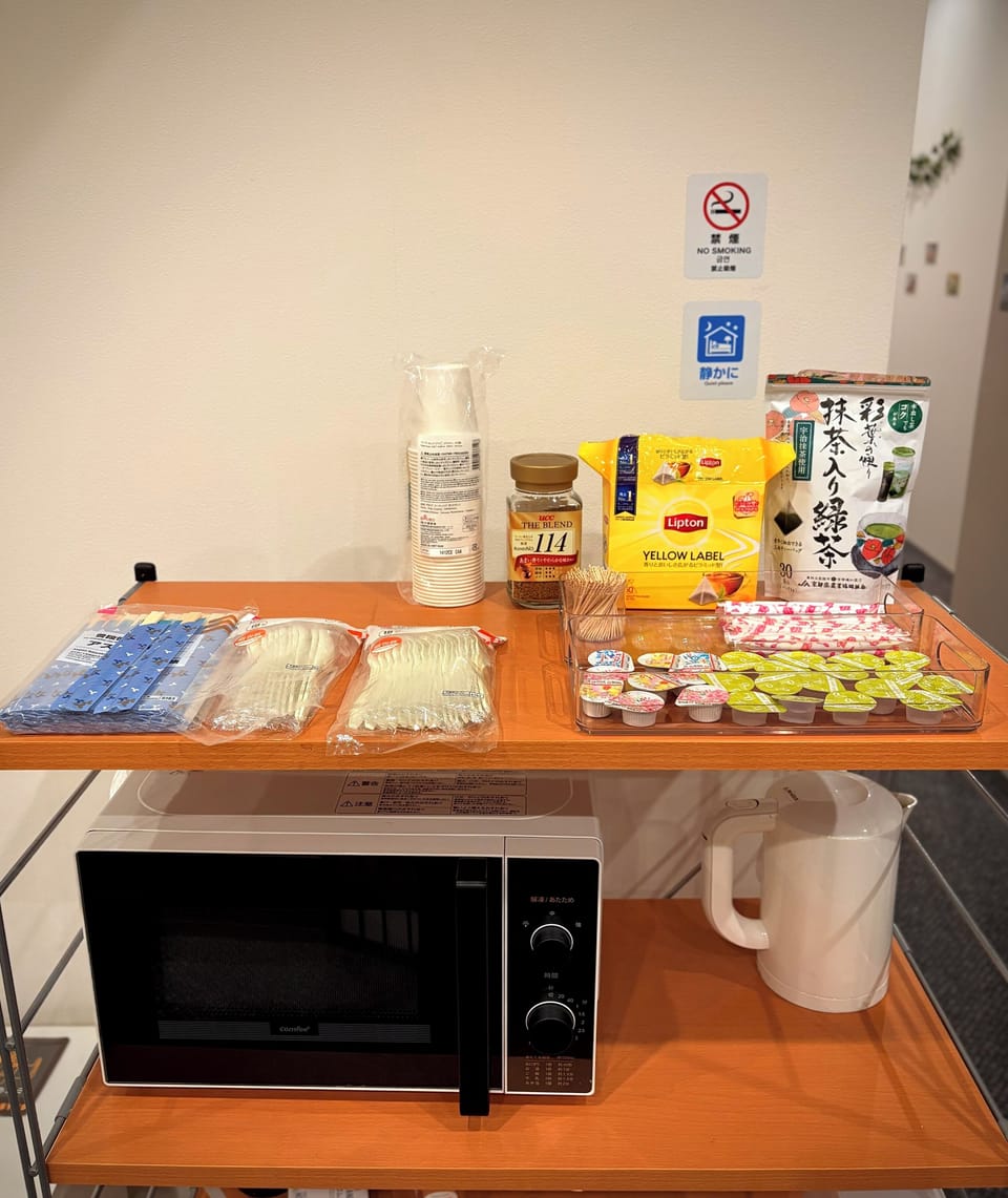 Mixed Dormitory Room | In-room dining