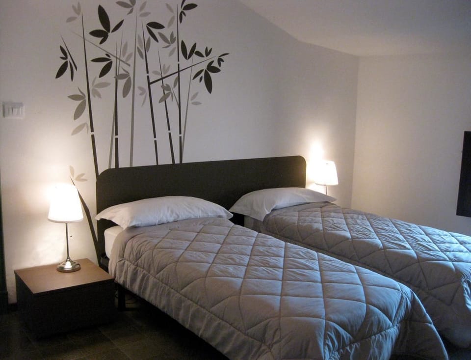 Double or Twin Room, Shared Bathroom | Desk, soundproofing, rollaway beds, free WiFi
