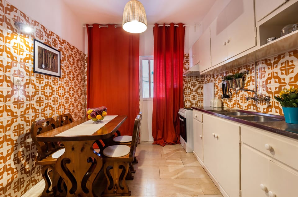 Family Apartment, 2 Bedrooms | In-room dining