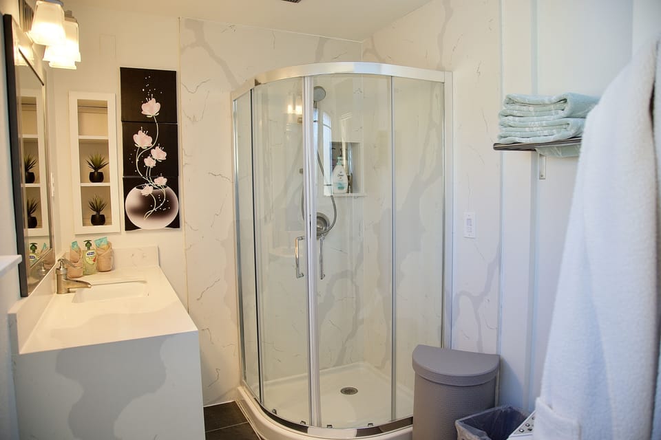 Bathroom #1: Inside Room #1