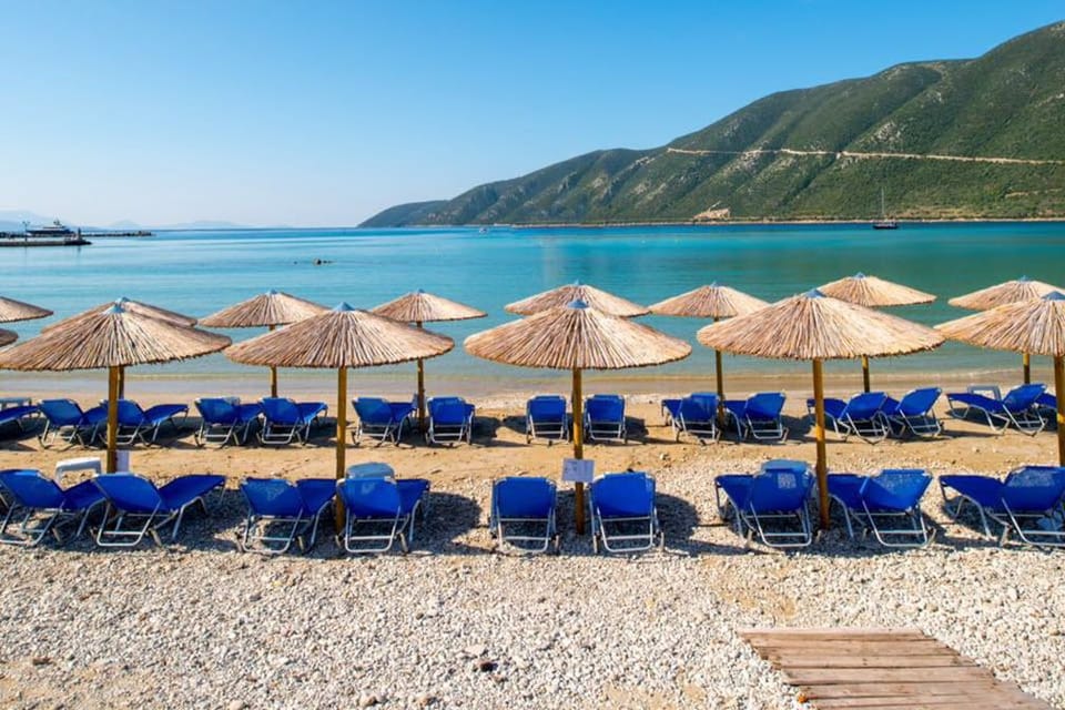 Akroyiali Resort Hotel in Vasiliki