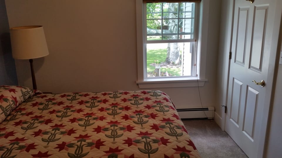 Bedroom #1 - Queen