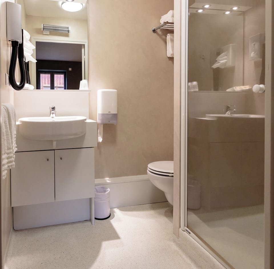 Hair dryer, towels