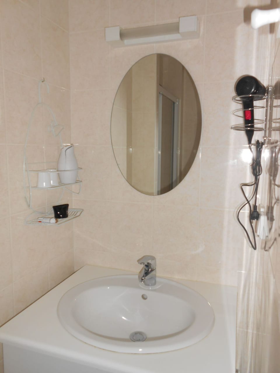 Family Room, Multiple Beds, Non Smoking | Bathroom sink