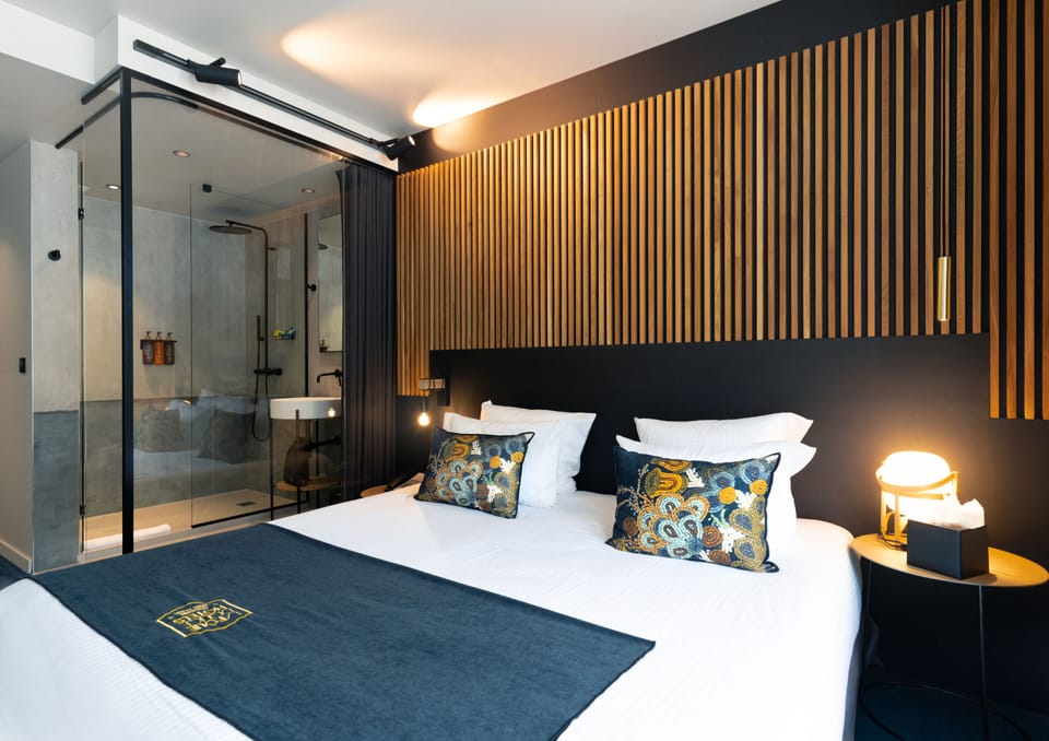 Premium for 2 | Premium bedding, in-room safe, blackout drapes, free WiFi