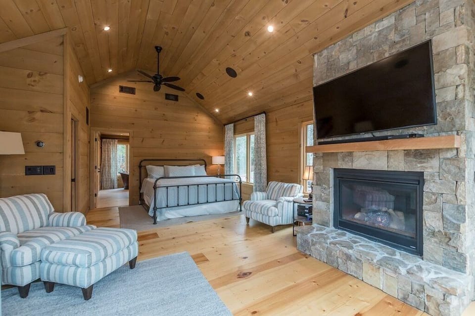 Upstairs Master Bedroom