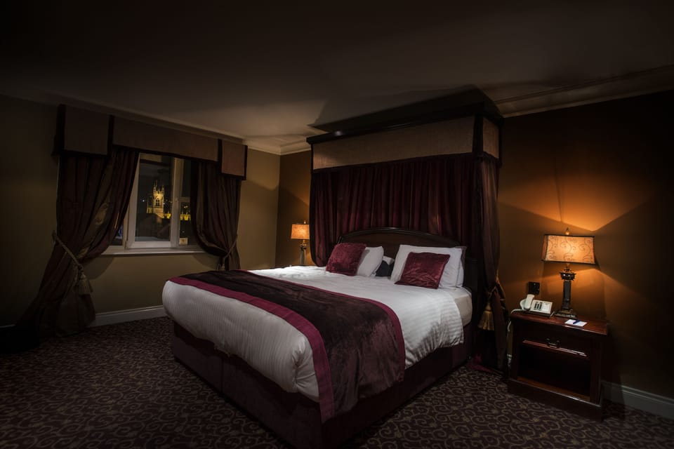 Superior Suite | In-room safe, desk, soundproofing, iron/ironing board