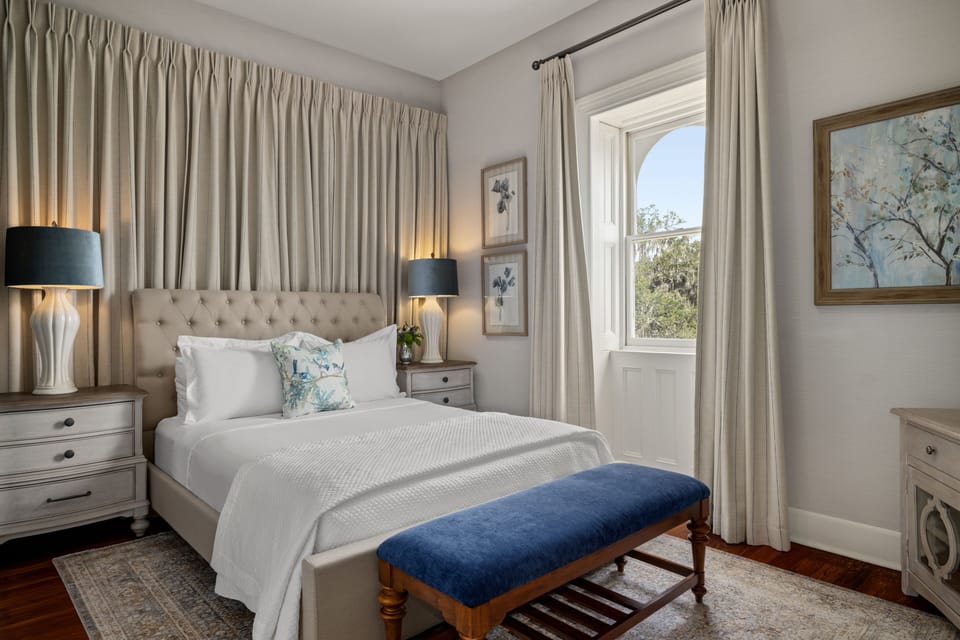 Juliette Gordon Low Room | Premium bedding, in-room safe, iron/ironing board (on request)