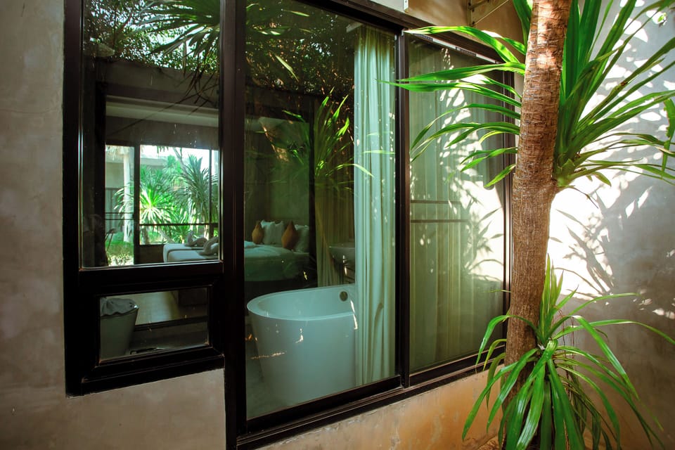 Twin Garden Villa | Minibar, blackout drapes, soundproofing, free WiFi