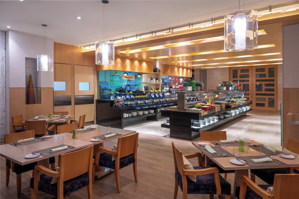 Daily buffet breakfast for a fee
