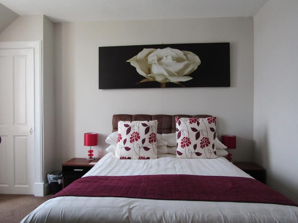 Egyptian cotton sheets, premium bedding, individually decorated