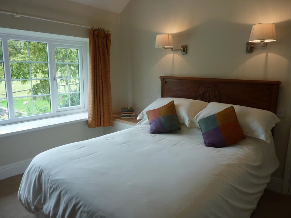 Soundproofing, iron/ironing board, free WiFi, bed sheets