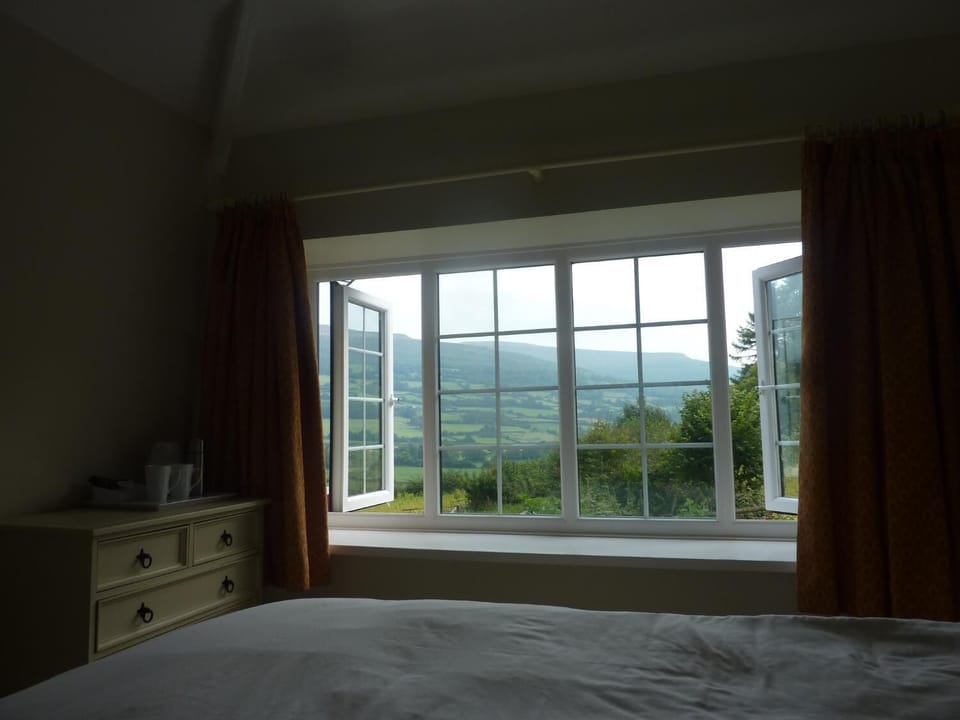 Soundproofing, iron/ironing board, free WiFi, bed sheets