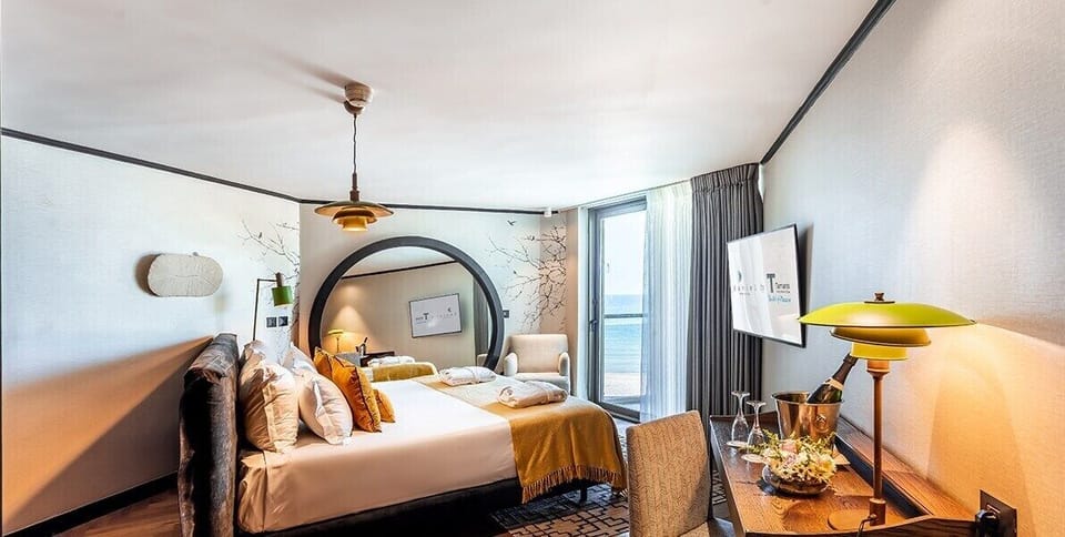 Shizan with Balcony & Sea view | Minibar, in-room safe, blackout drapes, soundproofing